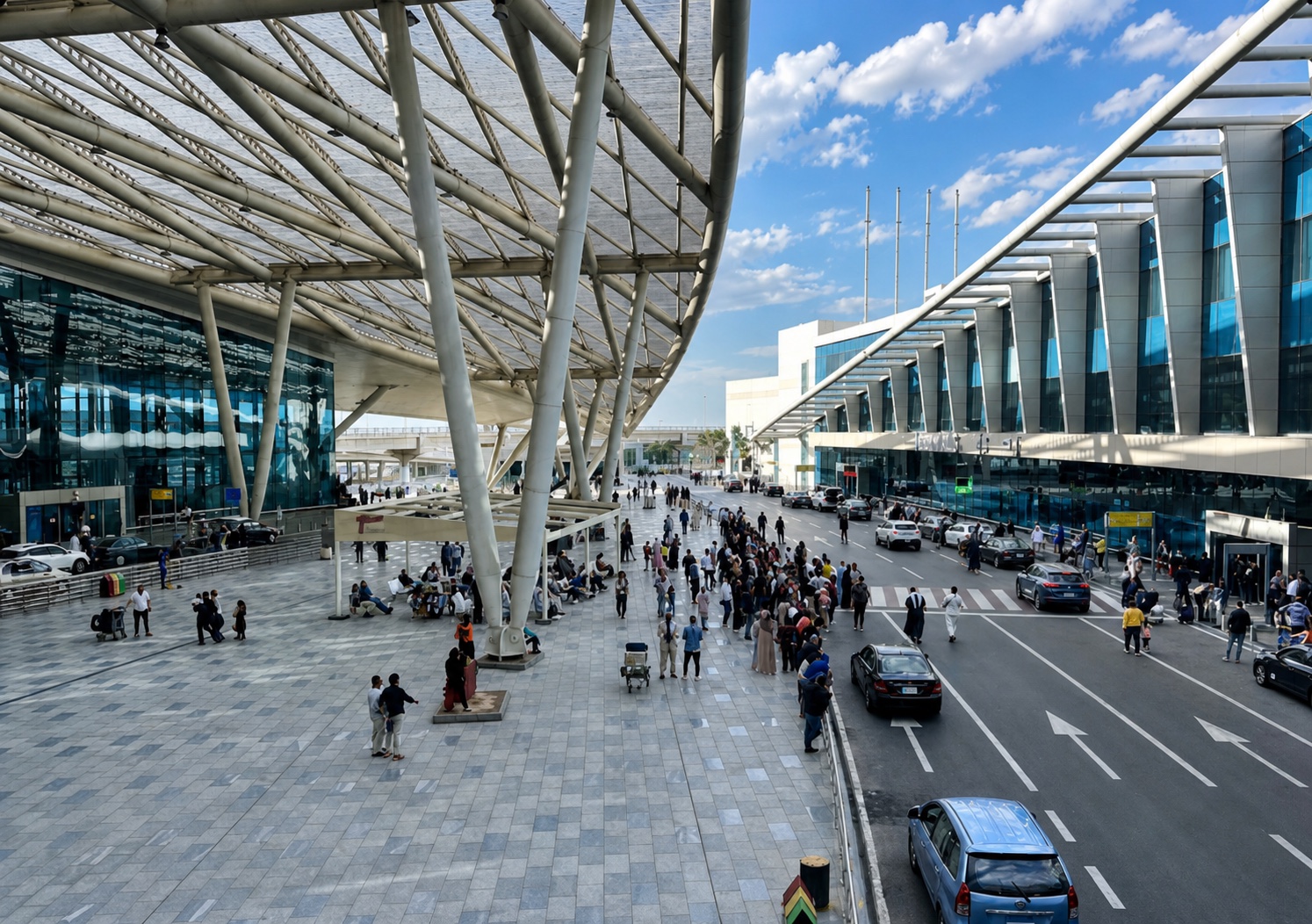 Shanghai Pudong International Airport terminal approach